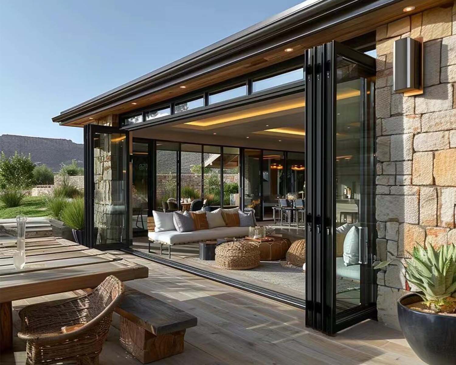 Portes de bifold en aluminium avec stores intégrés
