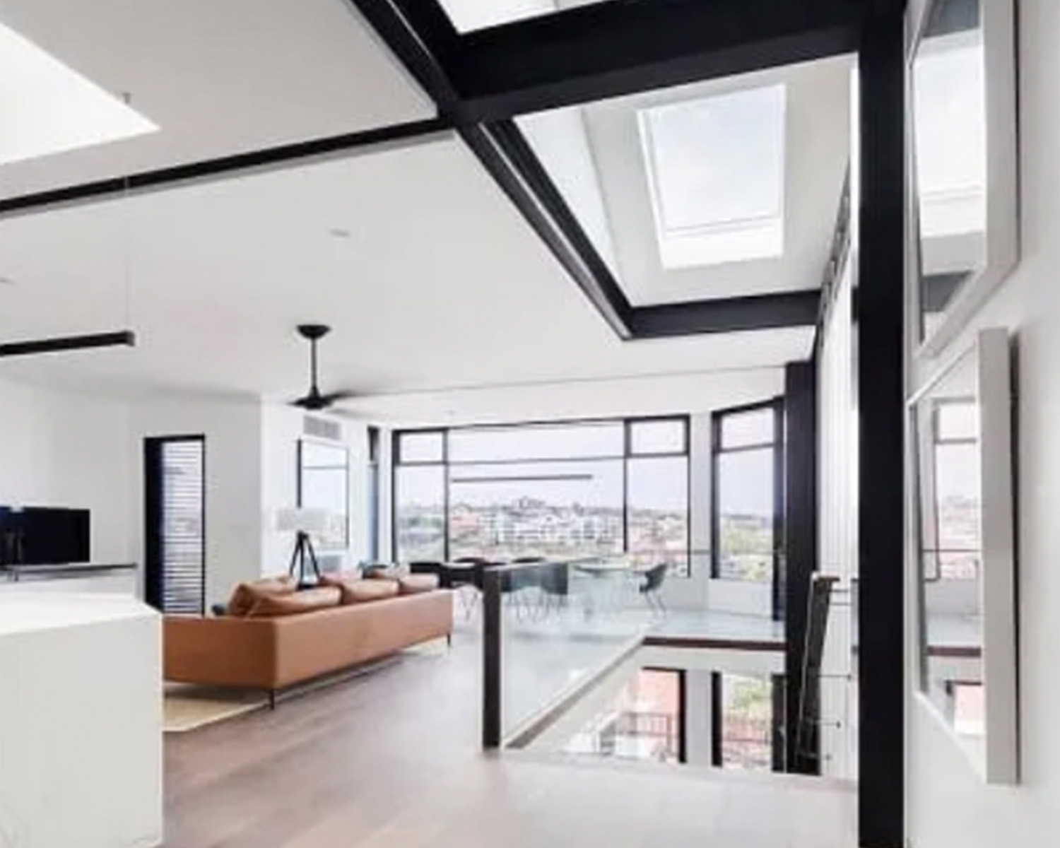 Windows à battants auvent pour la villa