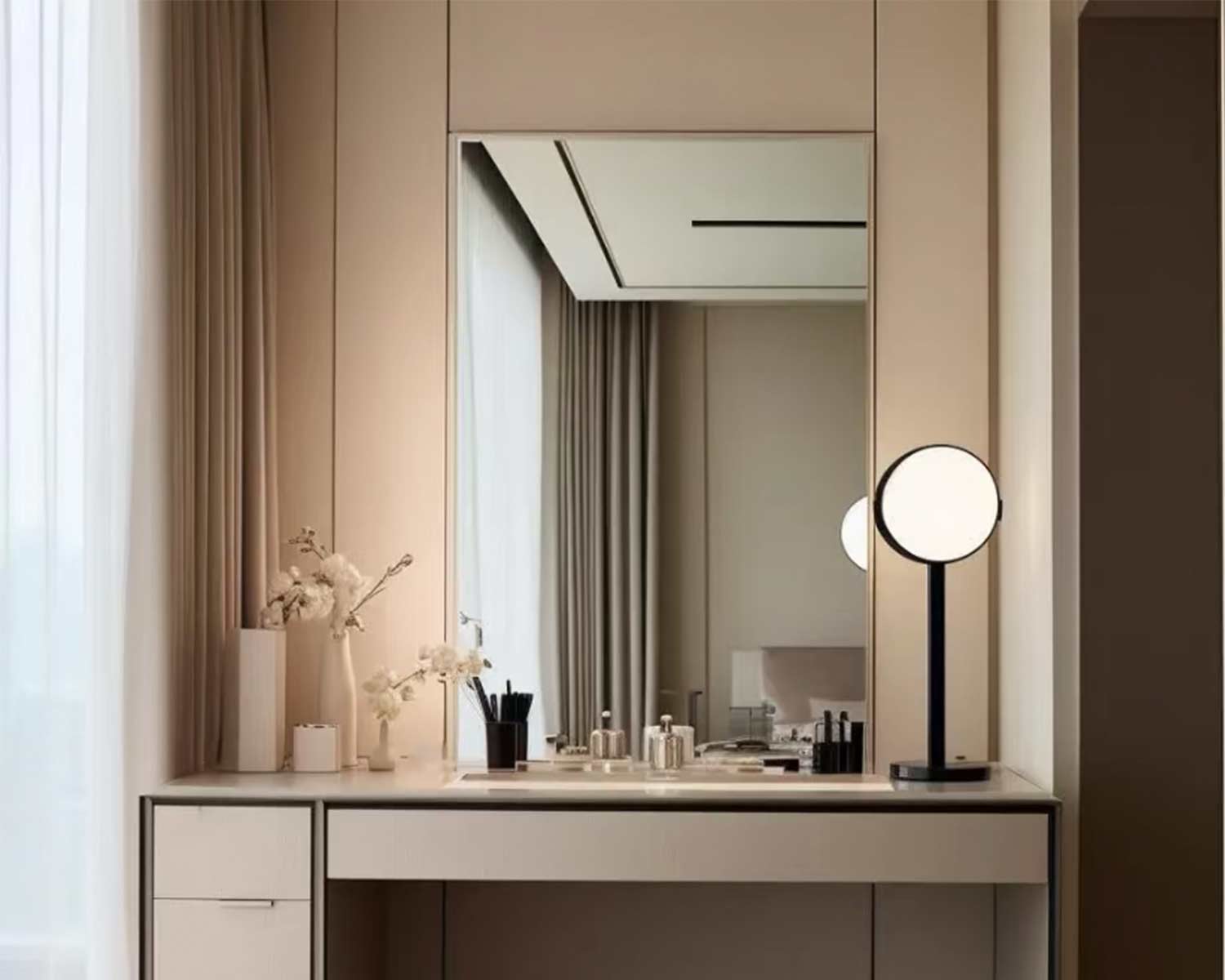 Dressing table mirror.png