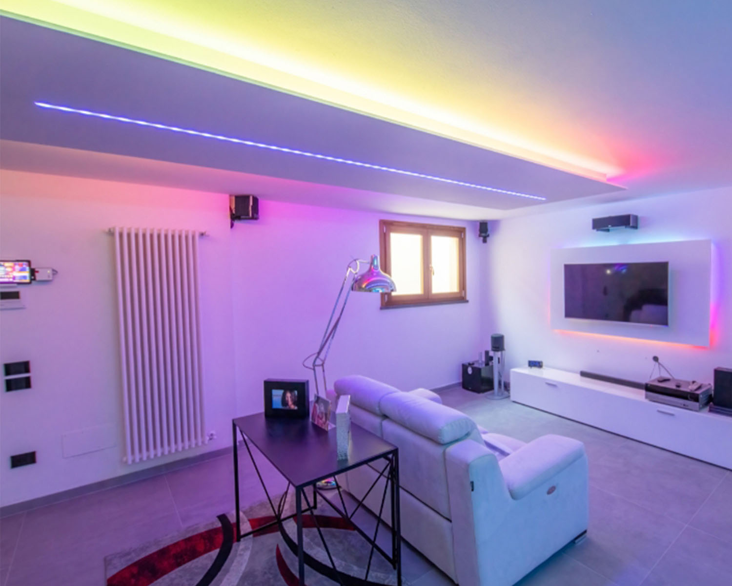 Bandes légères LED pour la pièce
