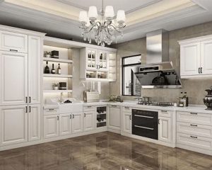 Белый кухонный шкаф