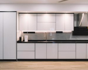 Armoires de cuisine en métal blanc