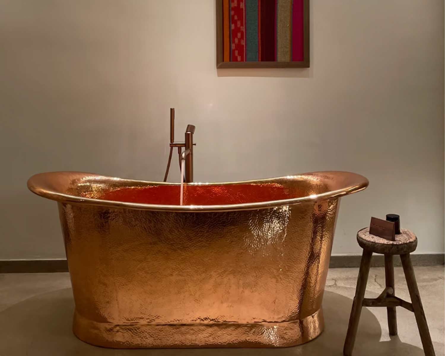 copper bathtub.png